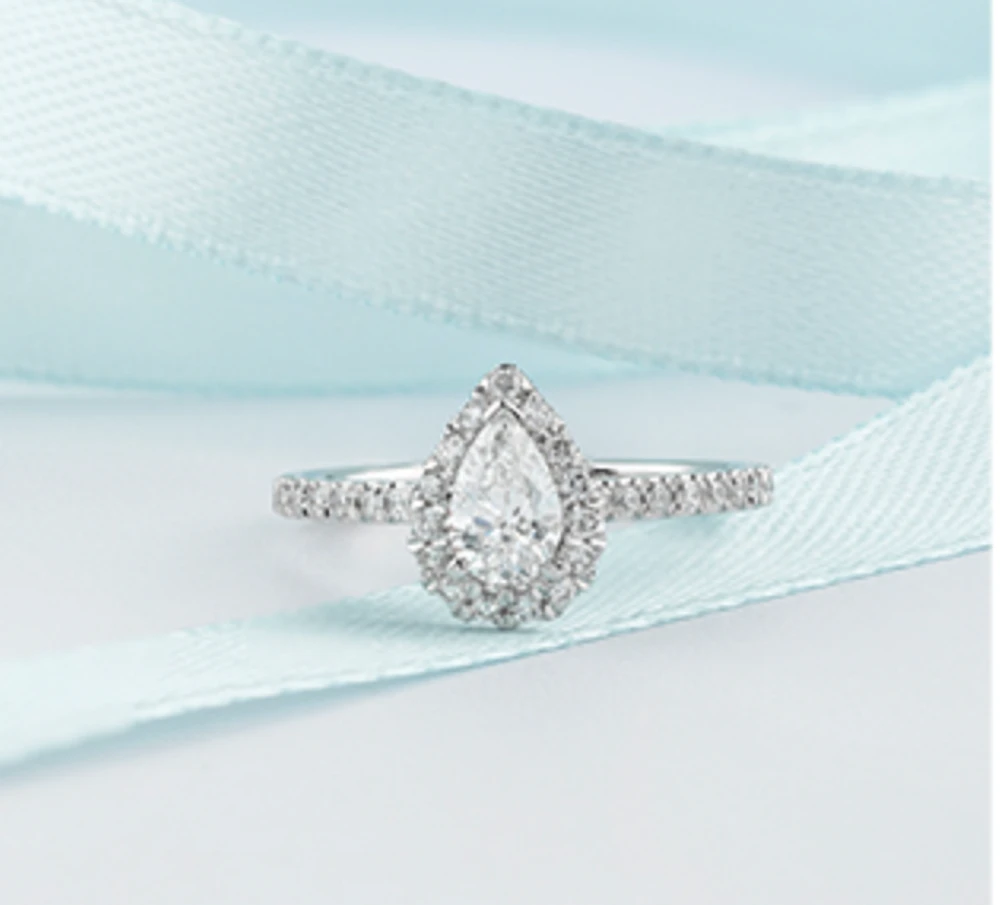 14K Lab Grown Pear Shape Halo Style Diamond Ring - Gold / Carat Total