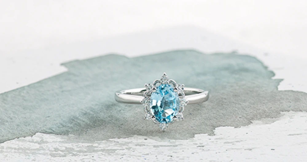 14K White Gold Genuine Oval Aquamarine and 0.16cttw Canadian Diamond Ring, 6.5