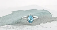 14K White Gold Genuine Oval Aquamarine and 0.16cttw Canadian Diamond Ring, 6.5