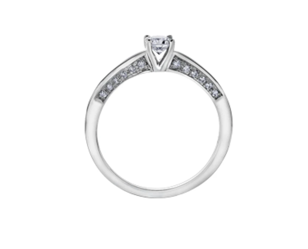 Platinum -0.82cttw Canadian Round Brilliant Diamond Engagement Ring