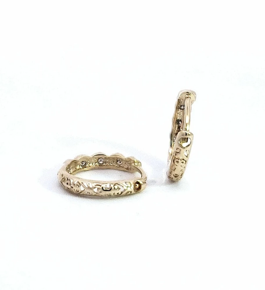 10K Yellow Gold 0.08cttw Diamond Hoop / Huggie Earrings
