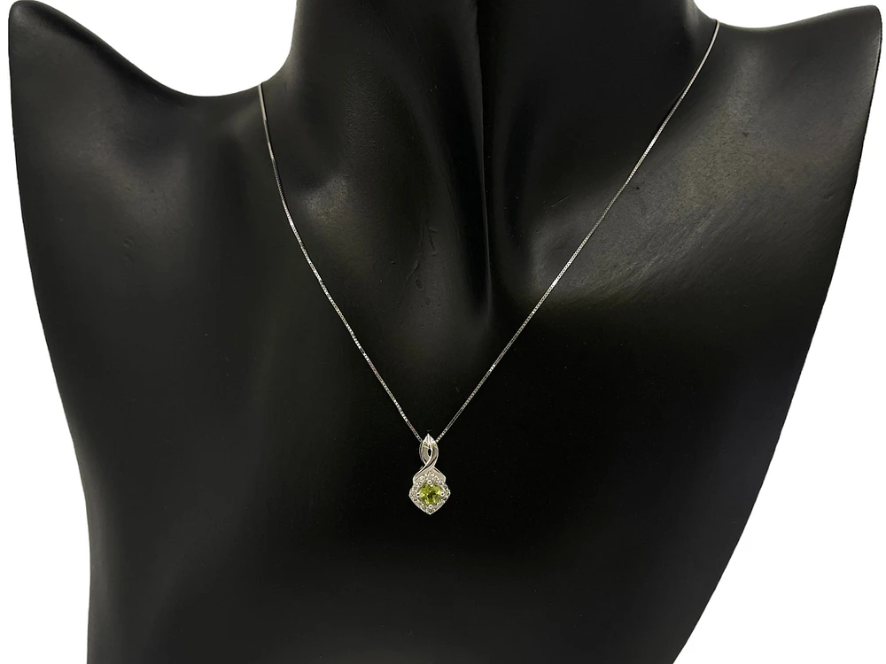 10K White Gold 0.40cttw Peridot and 0.08cttw Diamond Pendant, 18" Box Chain