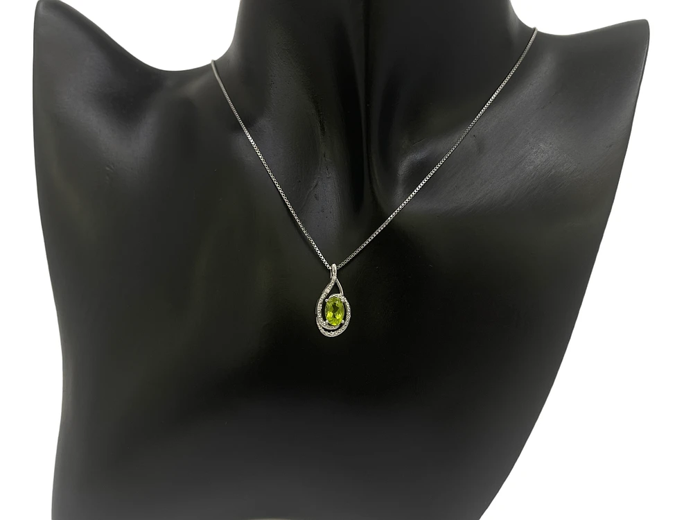 925 Sterling Silver Peridot & Diamond Necklace