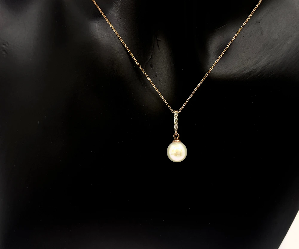 10K Rose Gold Fresh Water Pearl and Diamond Pendant, 18"