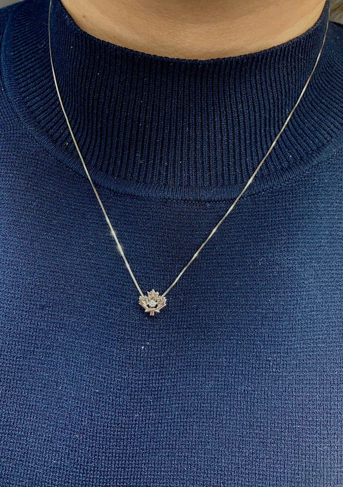 10K Gold 0.04 Canadian Diamond Maple Leaf Pendant