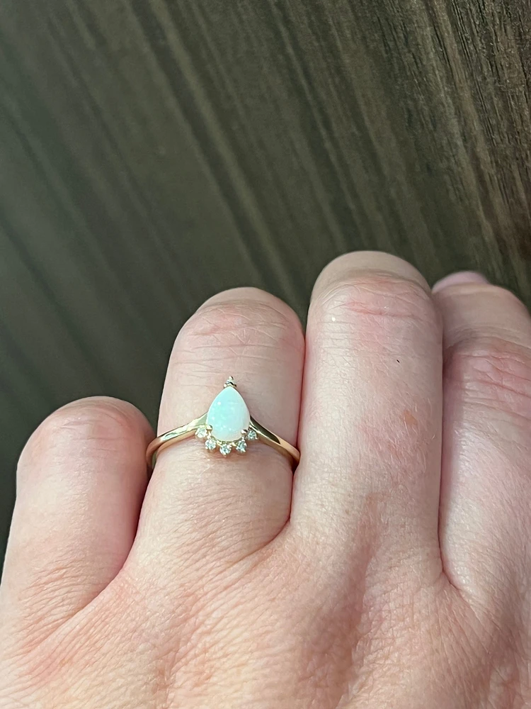 10K Yellow Gold Opal and Diamond Ring