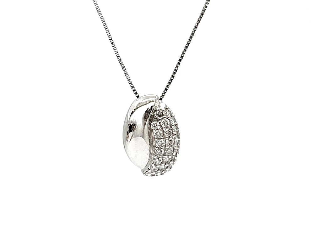 10K White Gold 0.30cttw Diamond Pendant, 18"