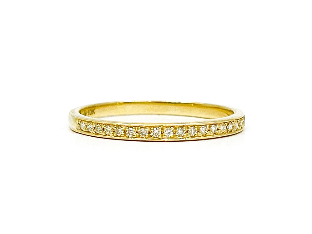 10K Yellow Gold 0.10cttw Diamond  Band, size 7