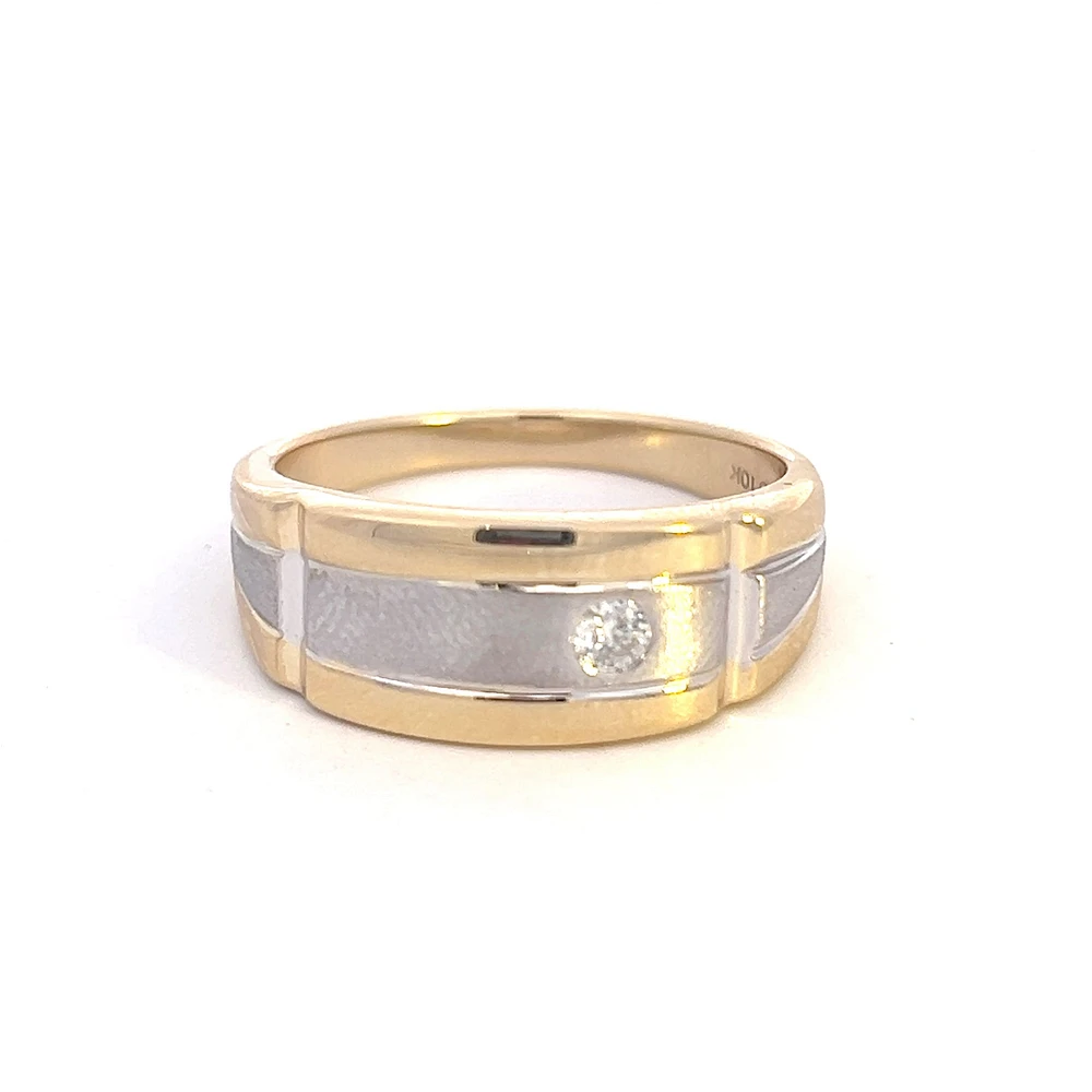 10K Yellow Gold 0.07cttw Diamond Gents Ring, size 10