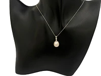 10K Gold Fresh Water Pearl and Diamond Necklace