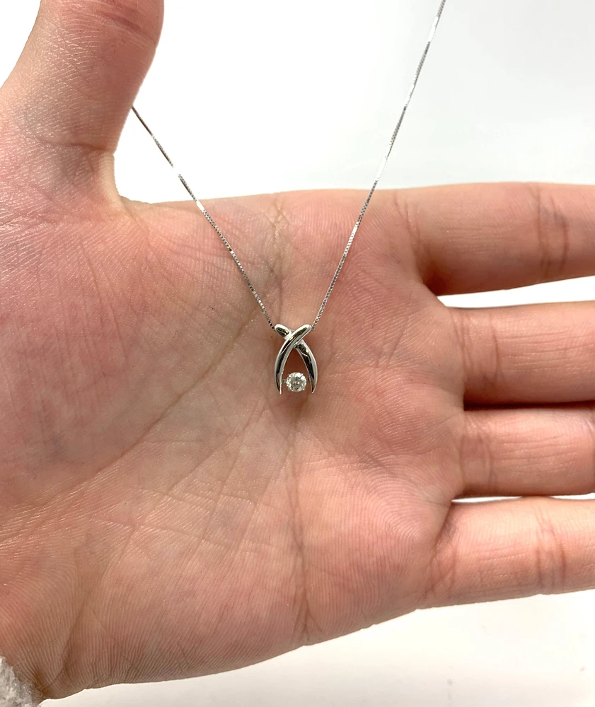 Diamond Pulse Pendant