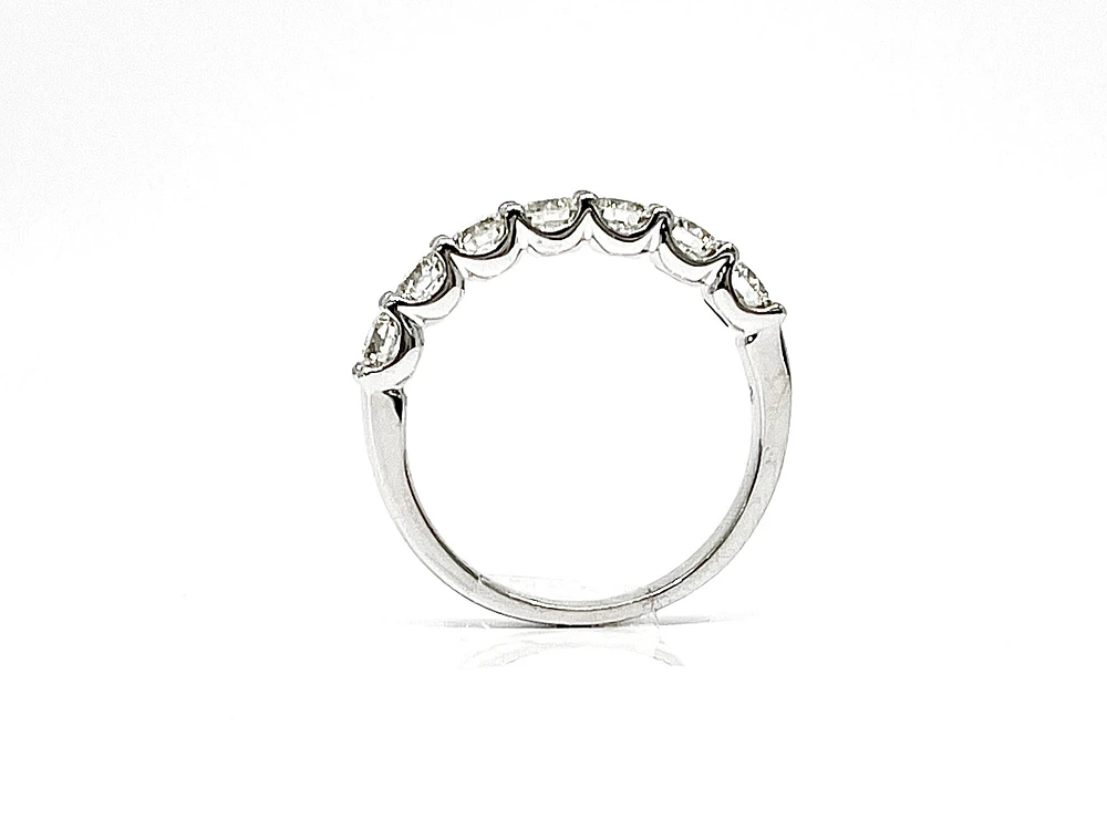 14K White Gold 0.75cttw Diamond Anniversary Claw Set Ring / Band, size 6.5