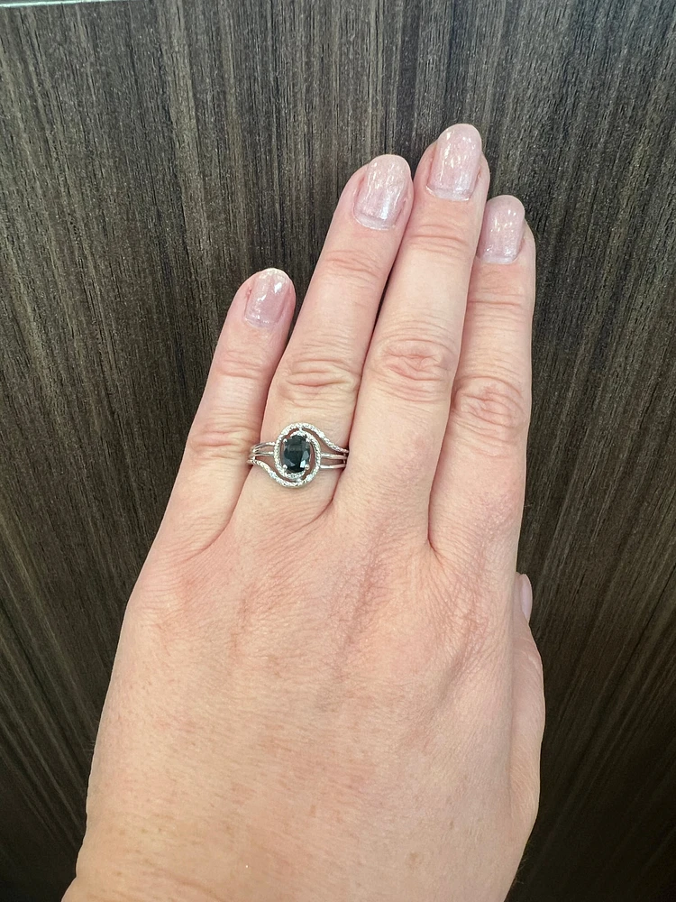 925 Sterling Silver 7 x 5mm Blue Sapphire and 0.03cttw Diamond Ring - Size 6