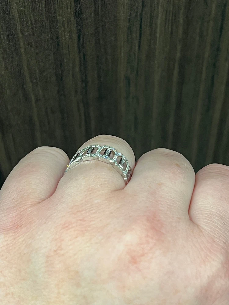 14K White Gold 0.39cttw Diamond Round and Baguette Cut Ring