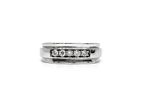 14K White Gold 0.30cttw Diamond Gents Ring, size 10
