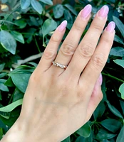 10k White & Rose Gold 0.054cttw Diamond Ring, size 6.5
