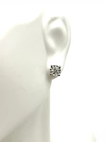 10K White Gold 0.50cttw Diamond Illusion Setting 4 Claw Stud Earrings - 6mm