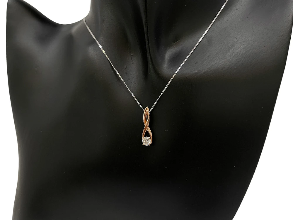 10K White and Rose Gold 0.30cttw Diamond Pendant,  18"