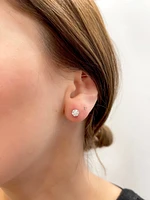 14K White Gold Diamond Earring