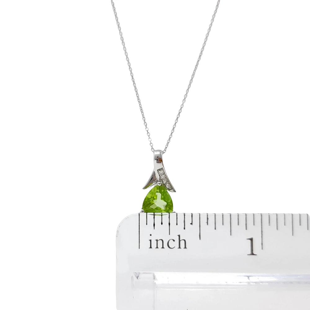 10K White Gold Peridot and Diamond Pendant, 18"