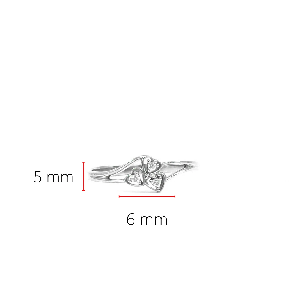 10K White Gold 0.03cttw Round Cut Diamond Ring, size 6.5
