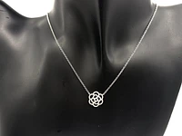 14K White Gold 0.14cttw Floral Diamond Necklace - 18 inches