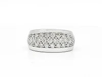 14K White Gold 0.80cttw Diamond Pave Ring, size 6