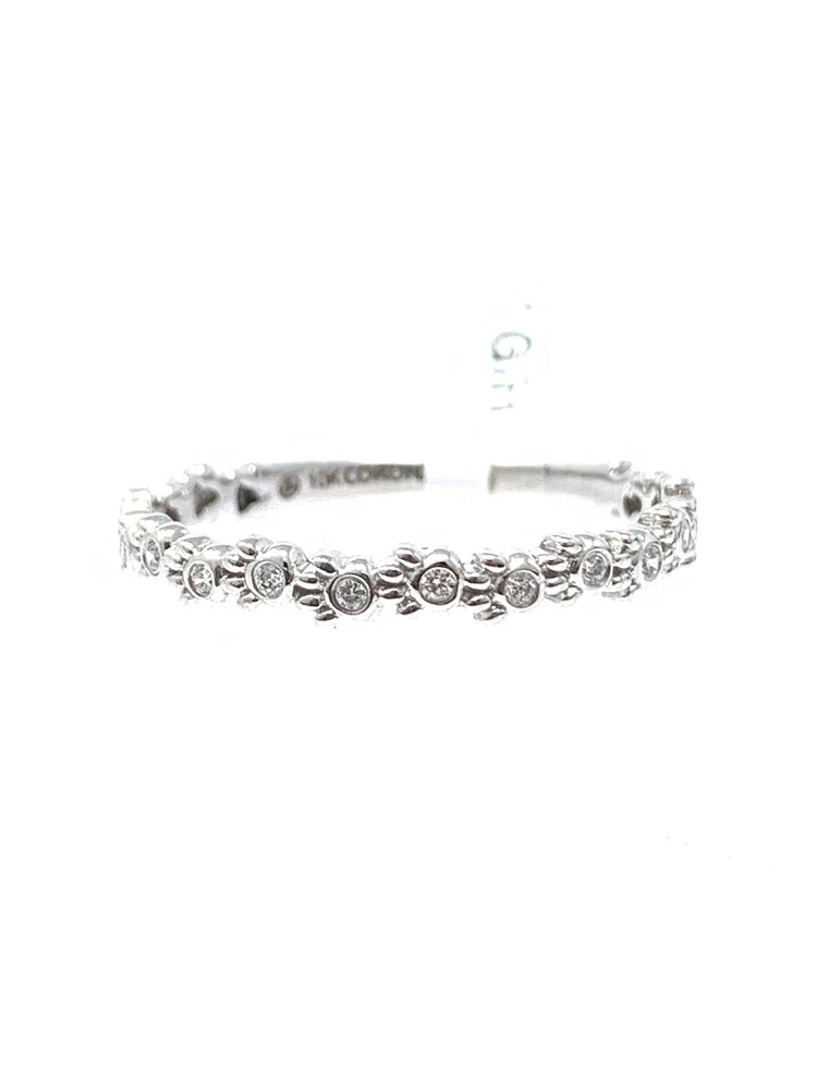 10k White Gold 0.065cttw Paw Print Diamond Ring, 6.5