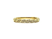 10K Yellow Gold 0.20cttw Diamond Twist Ring - Size 6.5