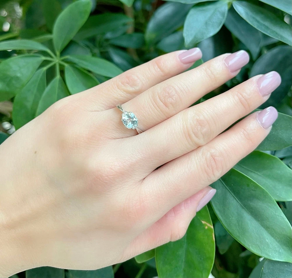 10K White Gold 0.80cttw Aquamarine & 0.02cttw Diamond Ring, size 7