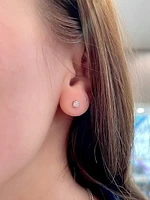 10K White Gold 0.08cttw Diamond Stud Earring