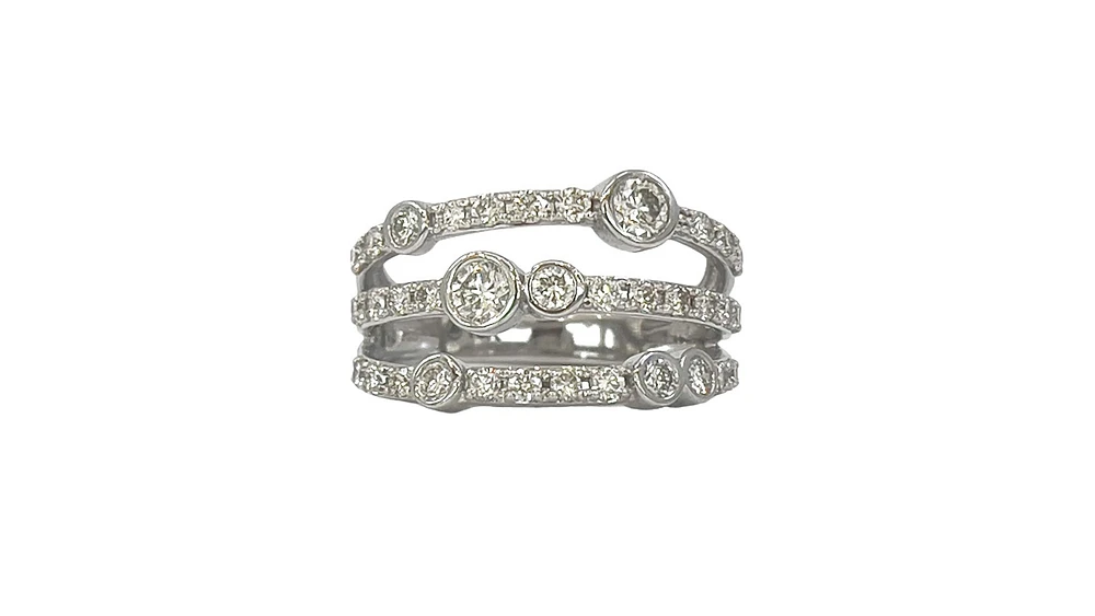 10K White Gold 1.00cttw Diamond Ring, size 6