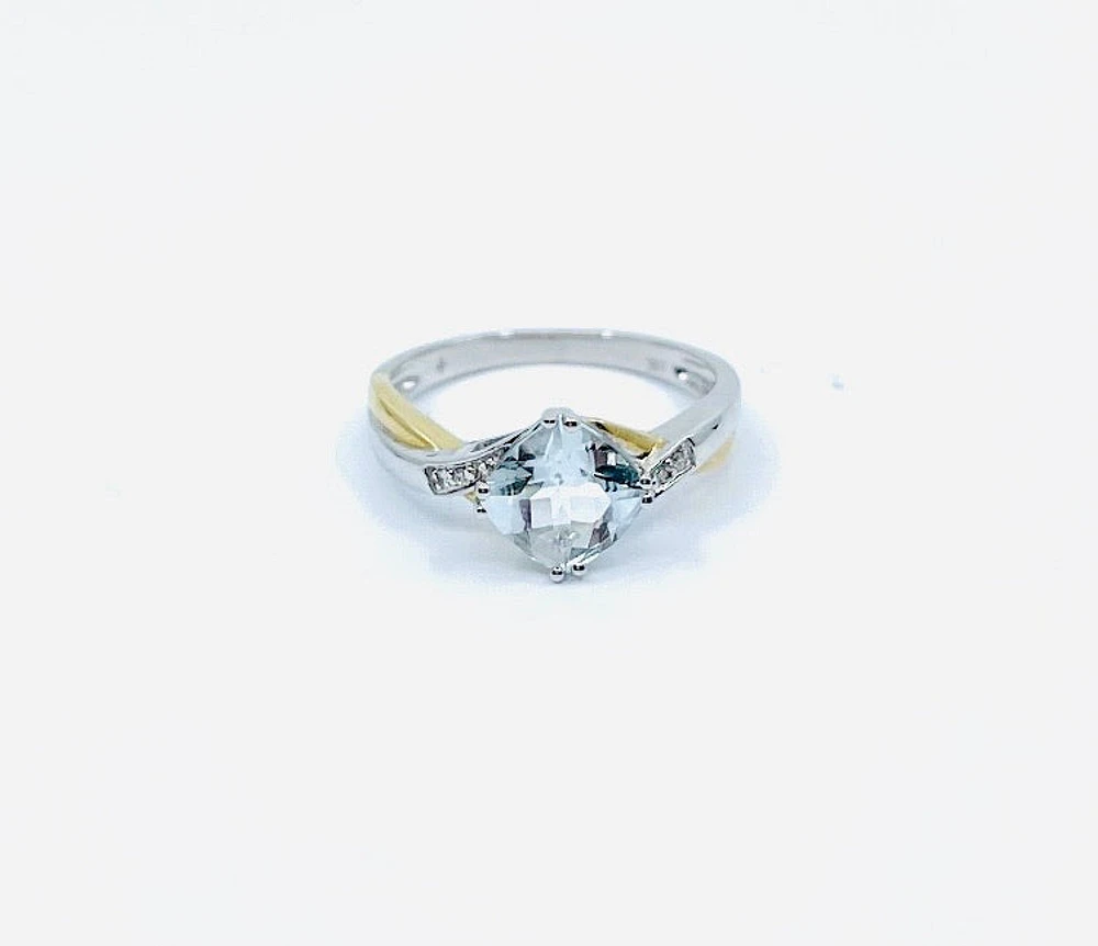 10K White and Yellow Gold Aquamarine Ring- Size 6.5
