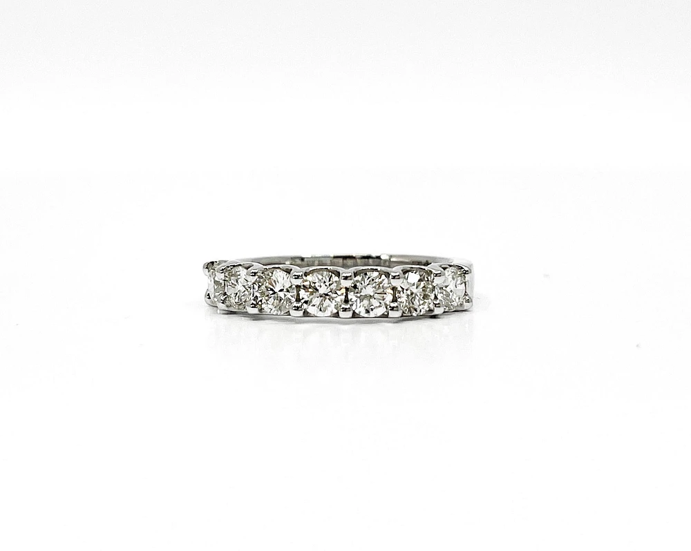 14K White Gold 0.75cttw Diamond Anniversary Claw Set Ring / Band, size 6.5