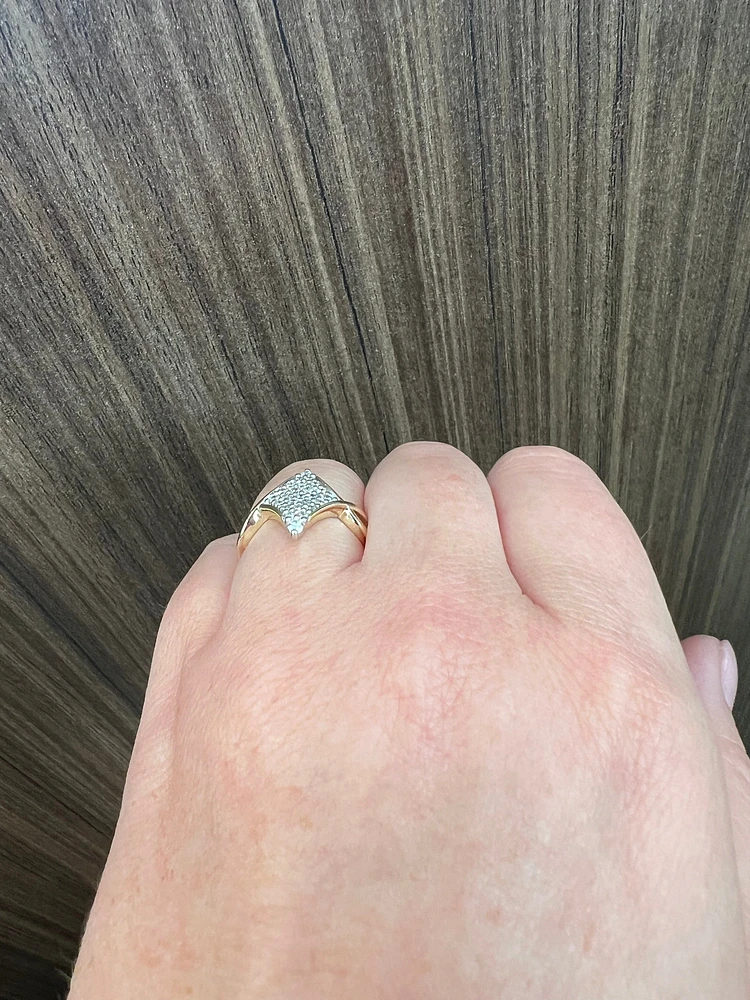 10K Yellow Gold 0.50cttw Diamond Ring - size 6.5