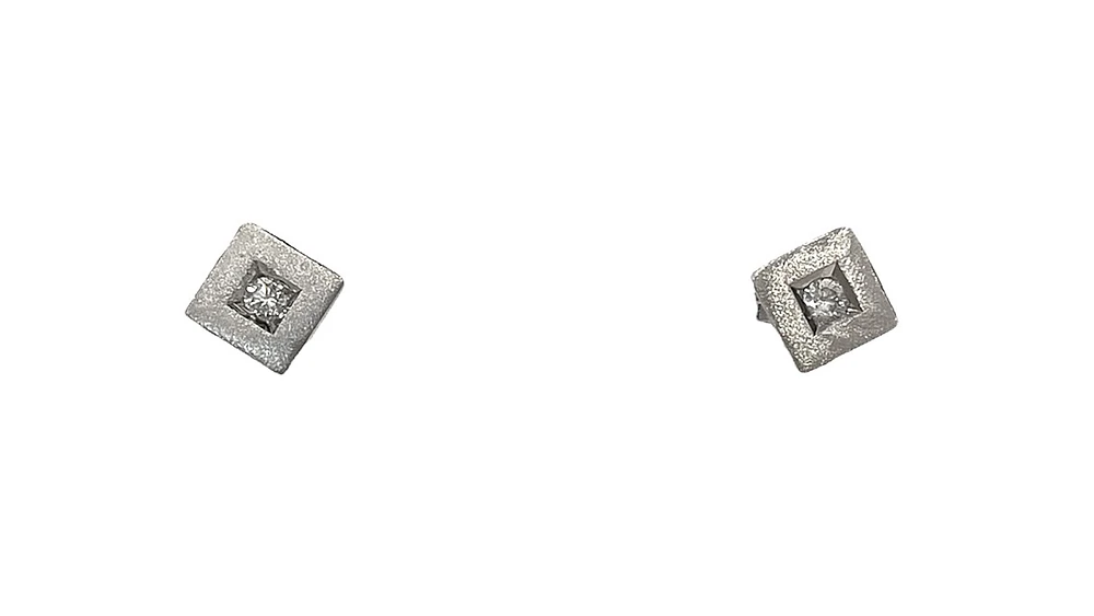 10K White Gold 0.10cttw Diamond Stud Earrings