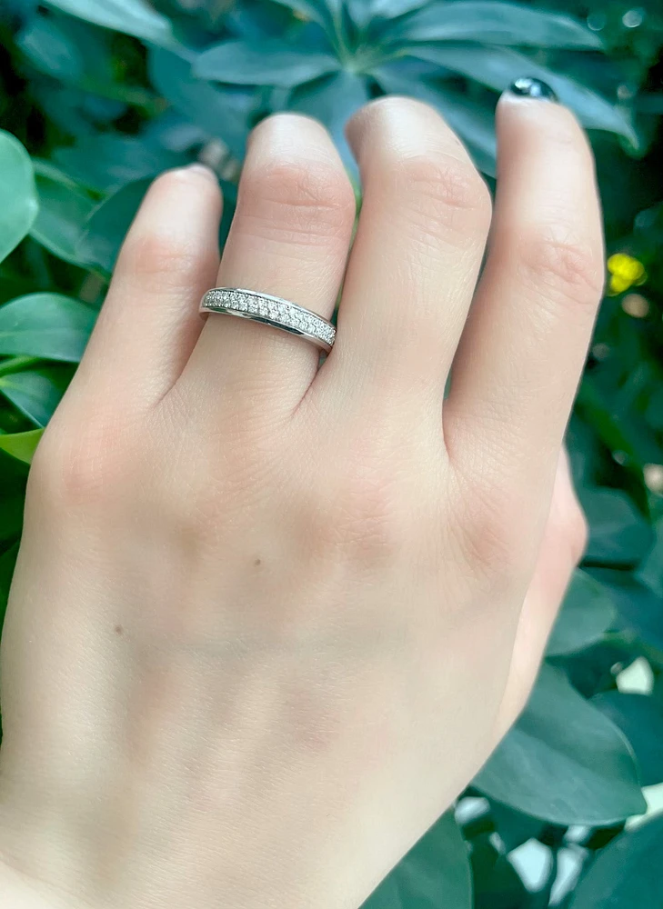 14K White Gold 0.36cttw Diamond Pave Set Ring- Size 6.5