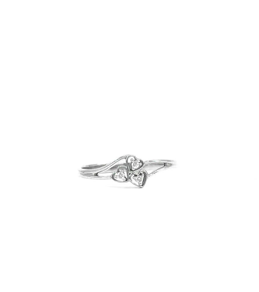 10K White Gold 0.03cttw Round Cut Diamond Ring, size 6.5