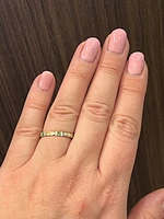 10K Yellow Gold Genuine Emerald & 0.13cttw Diamond Ring / Band, size 6.5