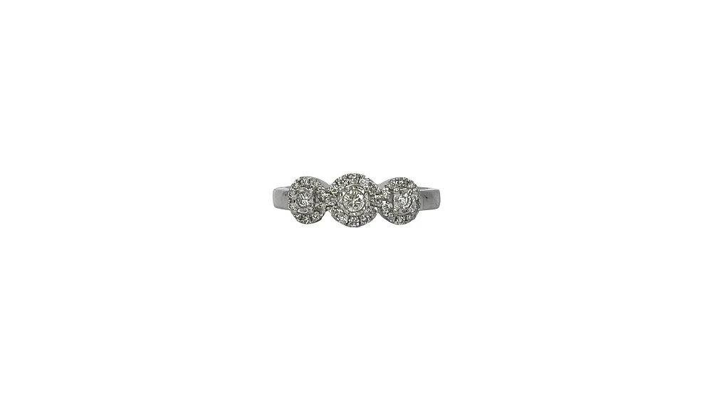 10K White Gold 0.25cttw Round Brilliant Cut 3 Stone Halo Diamond Ring - / 4.5