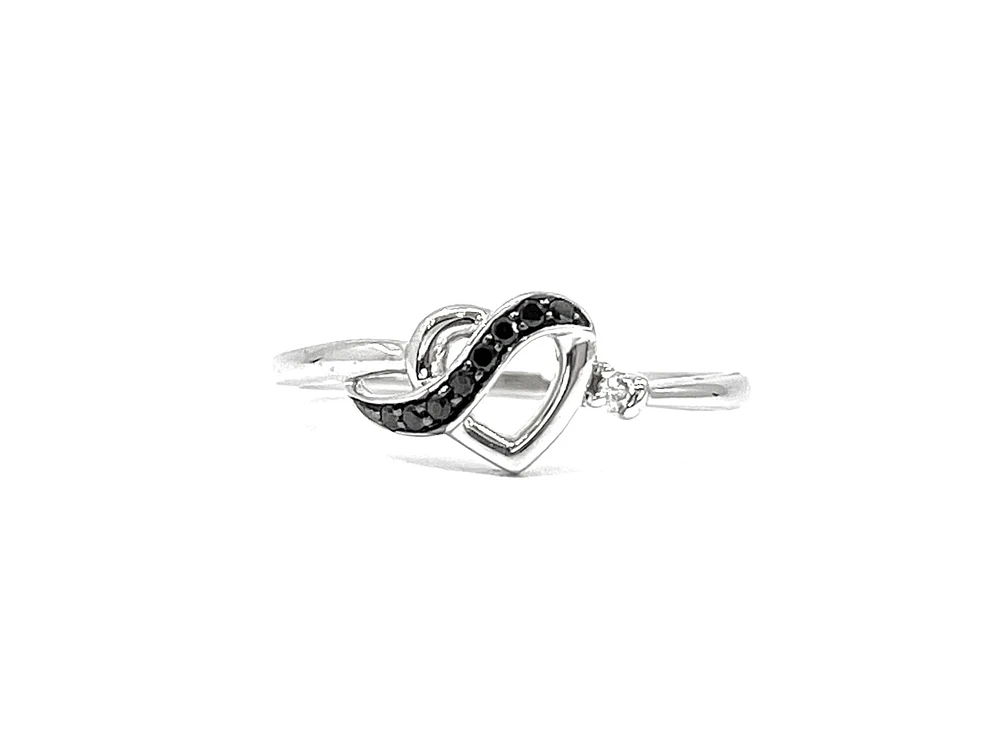 10K White Gold 0.04cttw Treated Black Diamond and 0.04cttw White Diamond Heart Ring, Size 6.5