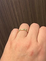 10K Yellow Gold Genuine Emerald & 0.13cttw Diamond Ring / Band, size 6.5