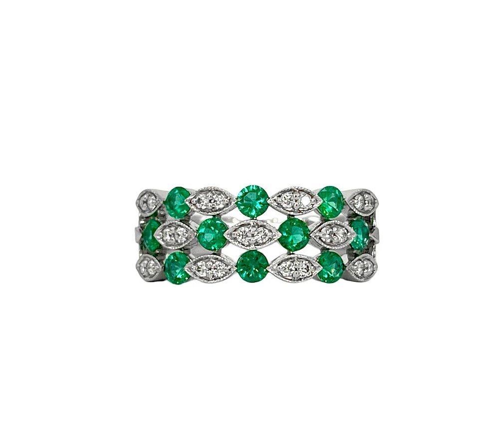 14K White Gold 0.53cttw Emeralds and 0.20cttw Diamond Ring - Size 7