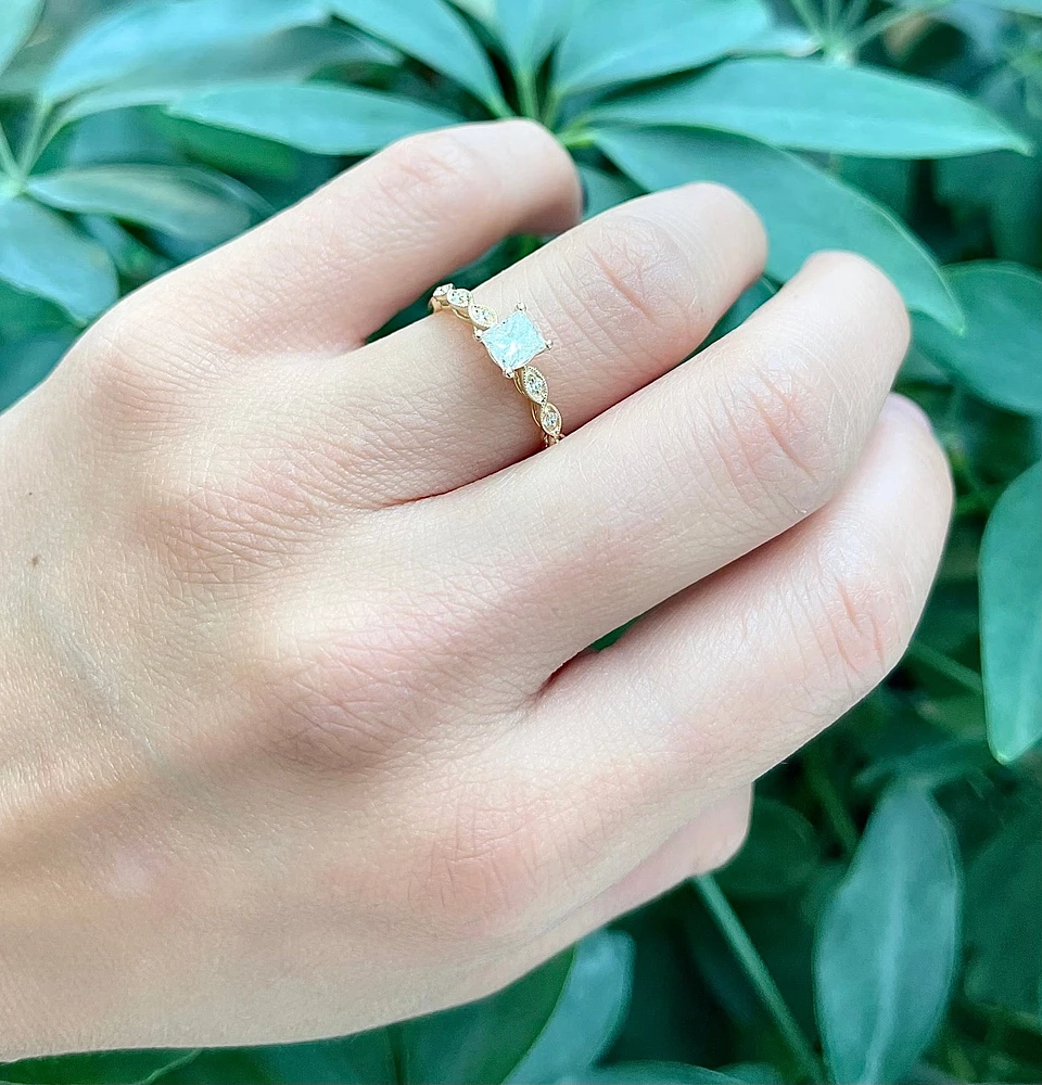 14K Yellow Gold 0.50cttw Diamond Engagement Ring, size 6.5