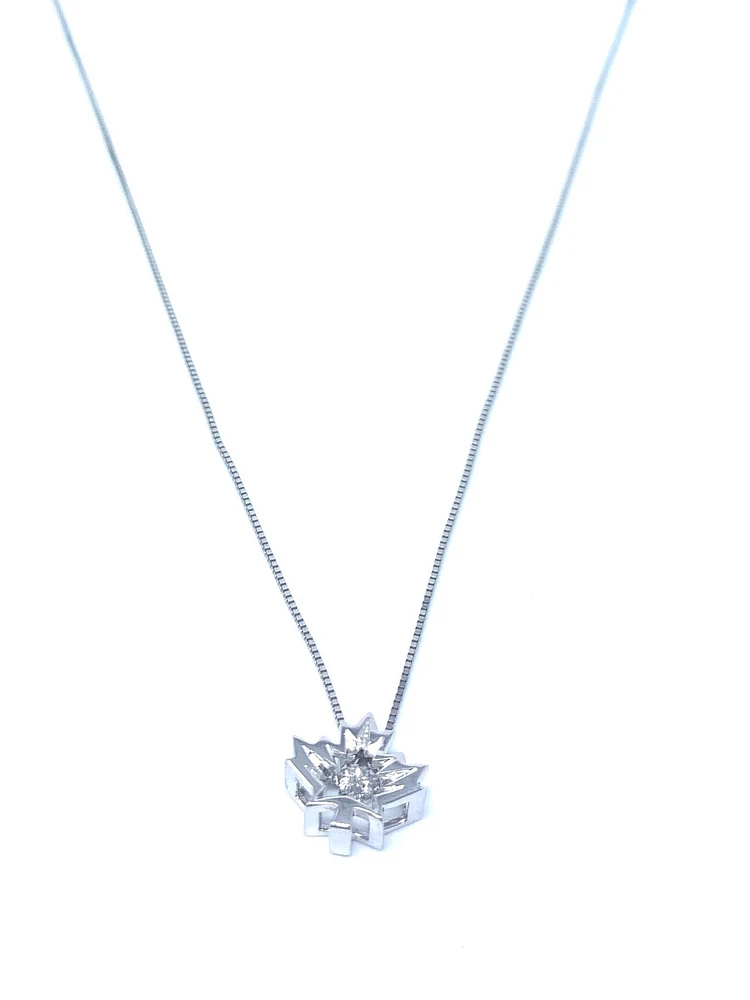 10K Gold 0.04 Canadian Diamond Maple Leaf Pendant