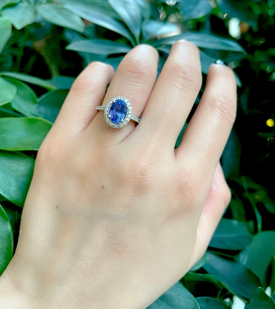 14K White Gold 2.50cttw Genuine Tanzanite and 0.40cttw Diamond Ring, size 6.5