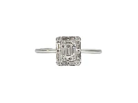 14K White Gold 0.32cttw Diamond Ring - size 7