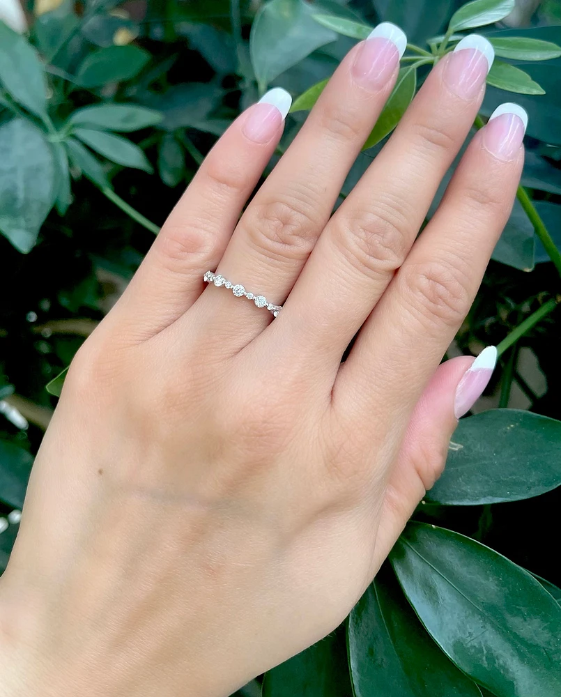 18K White Gold & Palladium (hypoallergenic) 0.50cttw Canadian Diamond Ring, 6.5