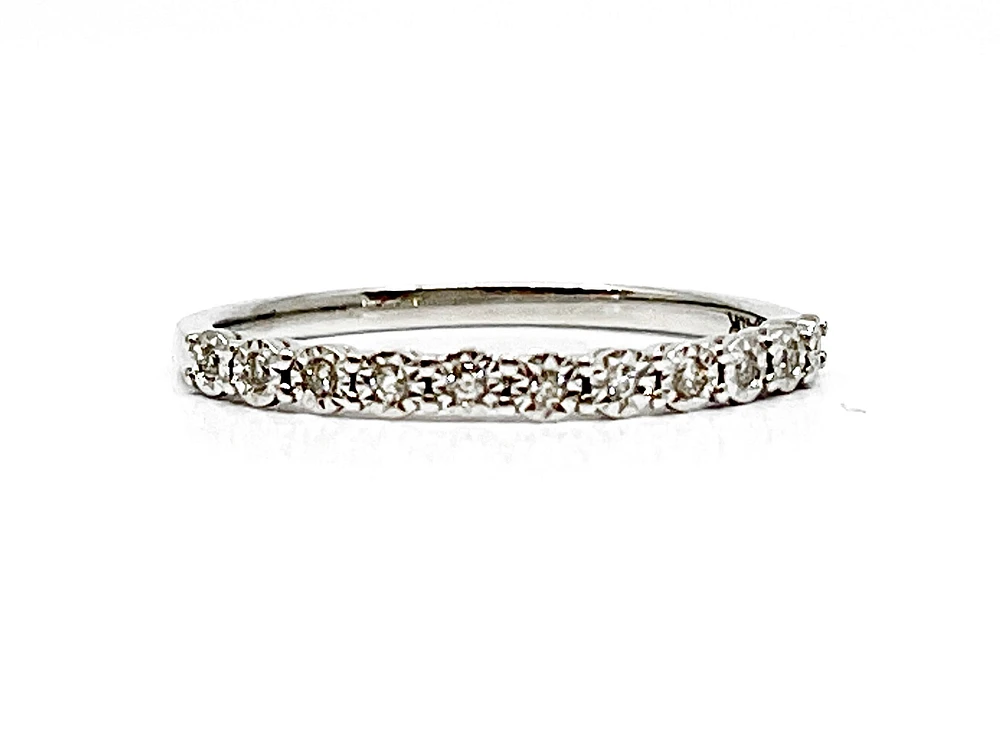 10K White Gold 0.055cttw Illusion Setting Diamond Ring - Size 6.5