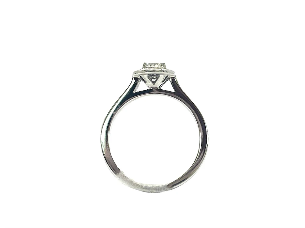 14K White Gold 0.69cttw Diamond Halo Engagement Ring - Size 6.5